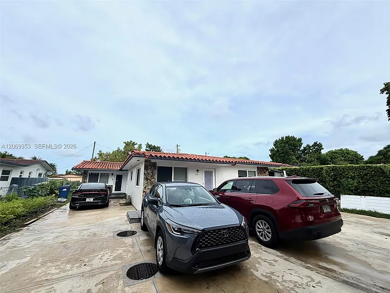 931 SW 82nd Ave #3 — Photo 31