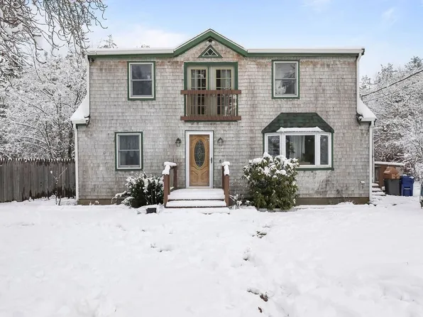 4 White Pine Ave, Wareham, MA 02571