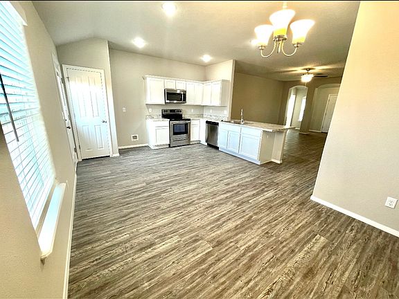 3rd image of 6804 SW Chalkstone Rd