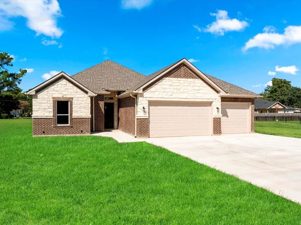 104 Deep Cove Dr, Trinidad, TX 75163