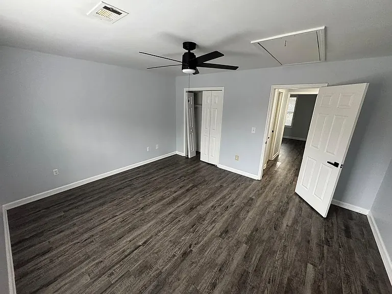 39 Huntsfield Dr — Photo 22