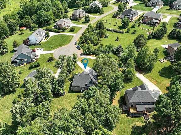 3rd image of 1090 Creek Bend Ln