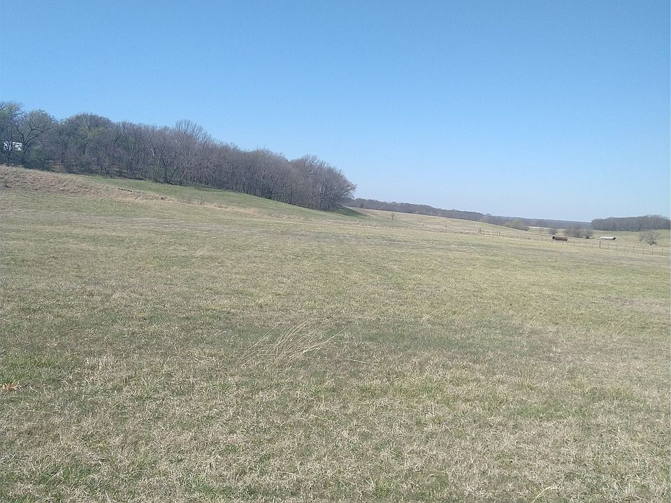 2nd image of 10666 S 4200th Rd