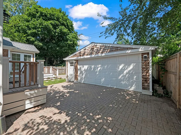 650 W Lincoln St — Photo 38