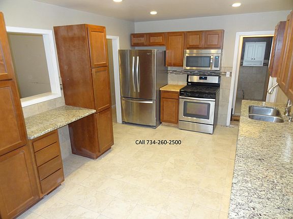 2nd image of 32529 Pardo St