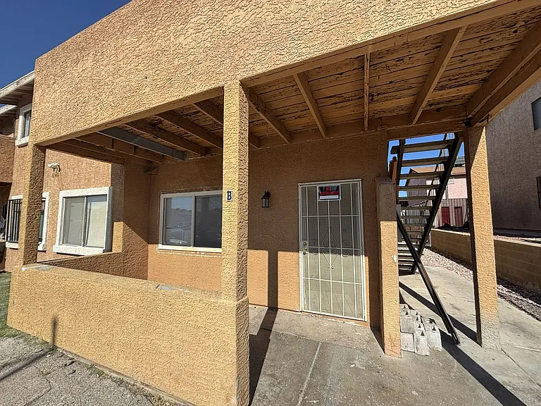 6940 Hopkins Dr #B — Photo 2