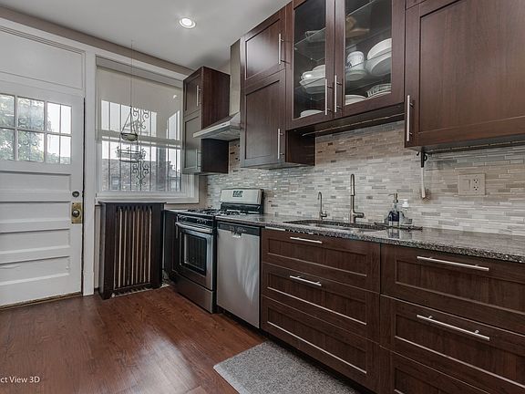 4th image of 5139 S Ellis Ave Unit 3