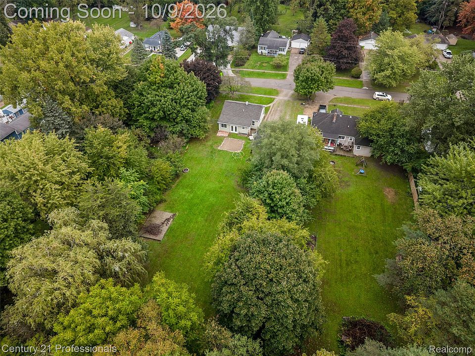 801 Forest Dr, photo 24