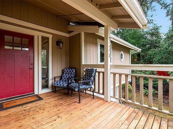 3rd image of 9248 Drago Court NW