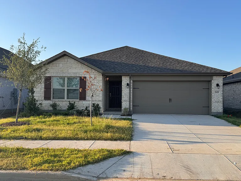 849 Birdie Dr — Photo 2