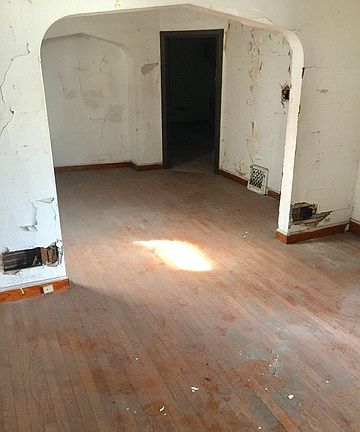 3rd image of 5654 S Hoyne Ave