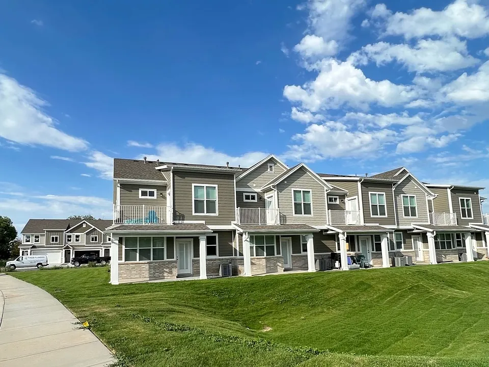 Bluffview Townhomes