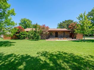 304 Oak Dr, Argyle, TX 76226