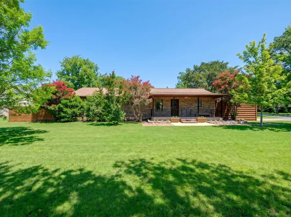 304 Oak Dr, Argyle, TX 76226