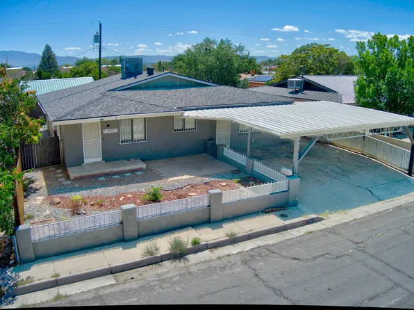 1520 55th St NW, Albuquerque, NM 87105