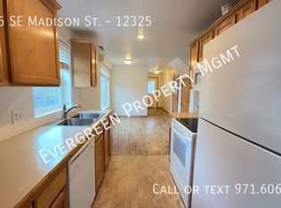 12325 SE Madison St UNIT 12325, Portland, OR 97233