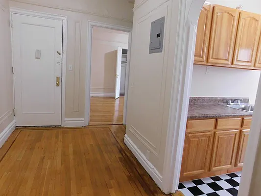 Rented by Compass | media 7