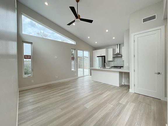 3rd image of 1831 48th St
