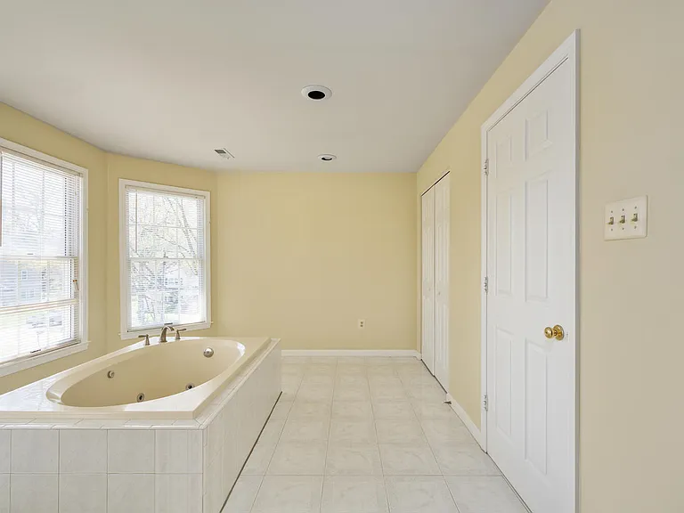 2725 Oldewood Dr — Photo 27