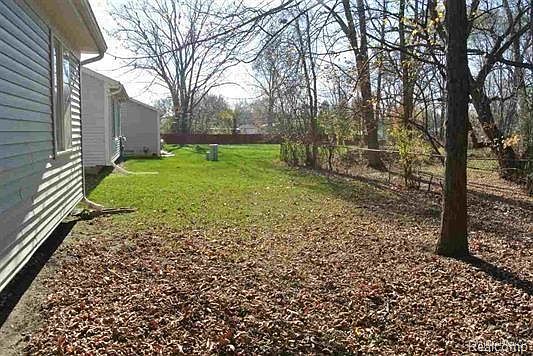4th image of 19153 Mandarin Dr