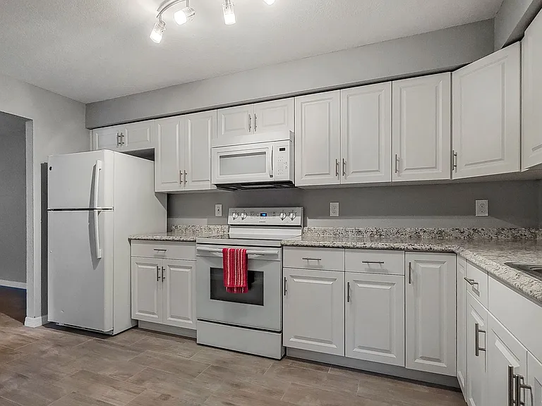 318 Sun Dial Ct — Photo 5