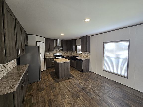 5th image of 351 Pineland Ave #162