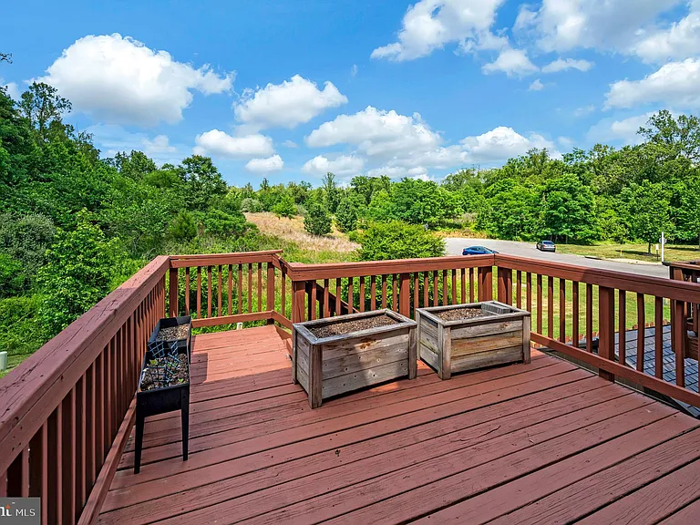 104 Stingray Ct — Photo 41