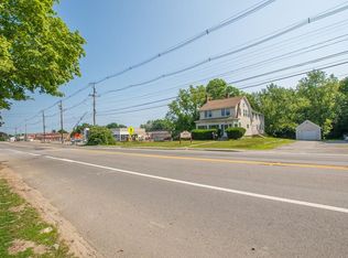 716 County St, Taunton, MA 02780