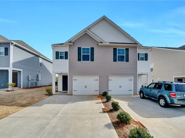 221 Samuel St, Pendleton, SC 29670