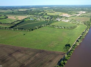 Hawk Dr, Douds, IA 52551