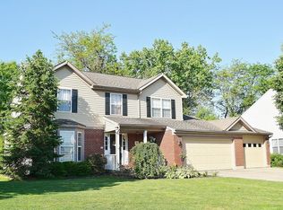 37 E Waterbury Dr, Springboro, OH 45066