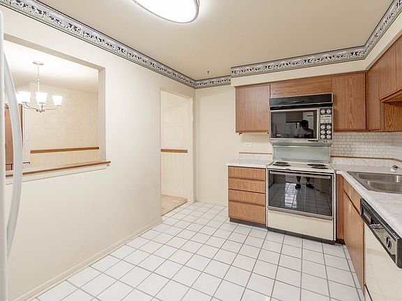4th image of 7502 Farmingdale Dr APT 308