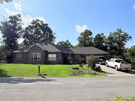 2nd image of 1 Yarty Ln