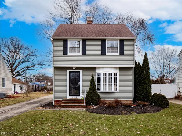 6939 Parma Park Blvd, Parma Heights, OH 44130