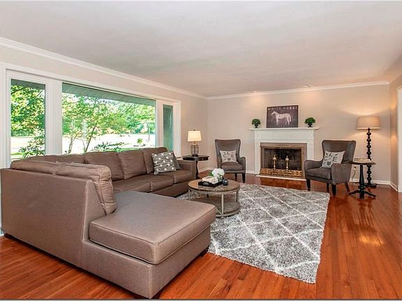 3rd image of 21850 Shaker Blvd