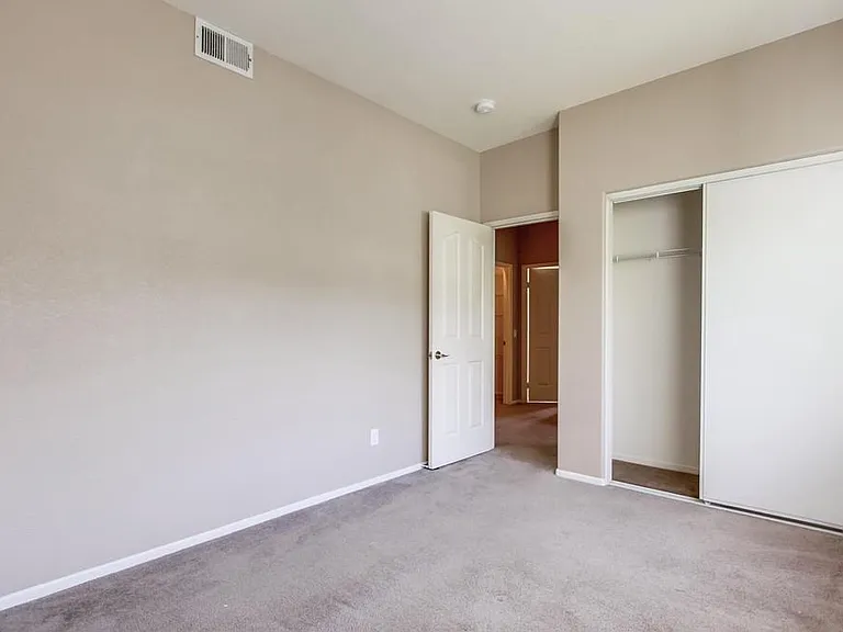 1879 Matin Cir #140 — Photo 38