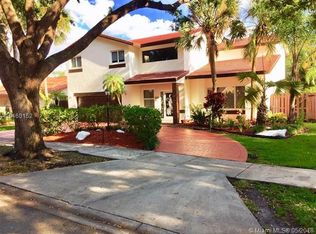 8360 NW 166th Ter, Miami Lakes, FL 33016