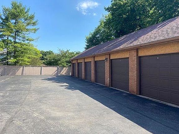 2nd image of 5203 Winsome Way