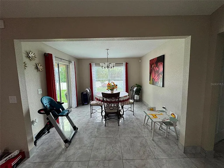 9938 SW 39th Ter — Photo 5