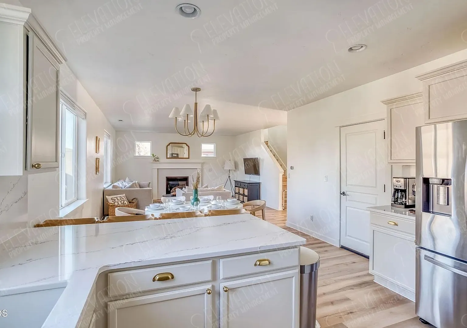 Beautiful 4 BR home in SW Bend — Photo 4