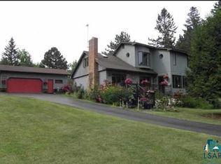 271 Scenic Dr, Knife River, MN 55609