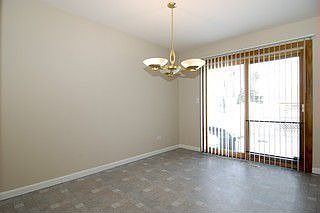 5th image of 481 Edgewood Dr