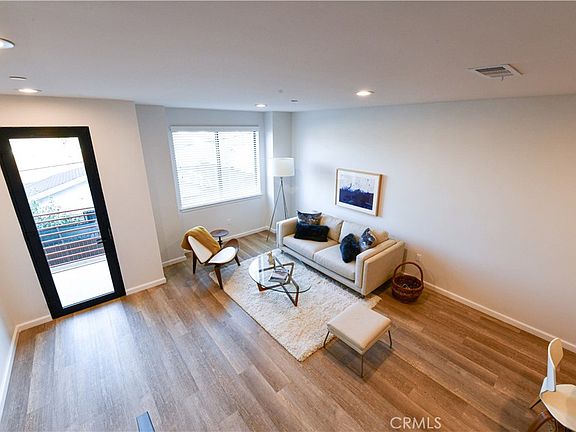 5th image of 15826 S Vermont Ave Unit 1