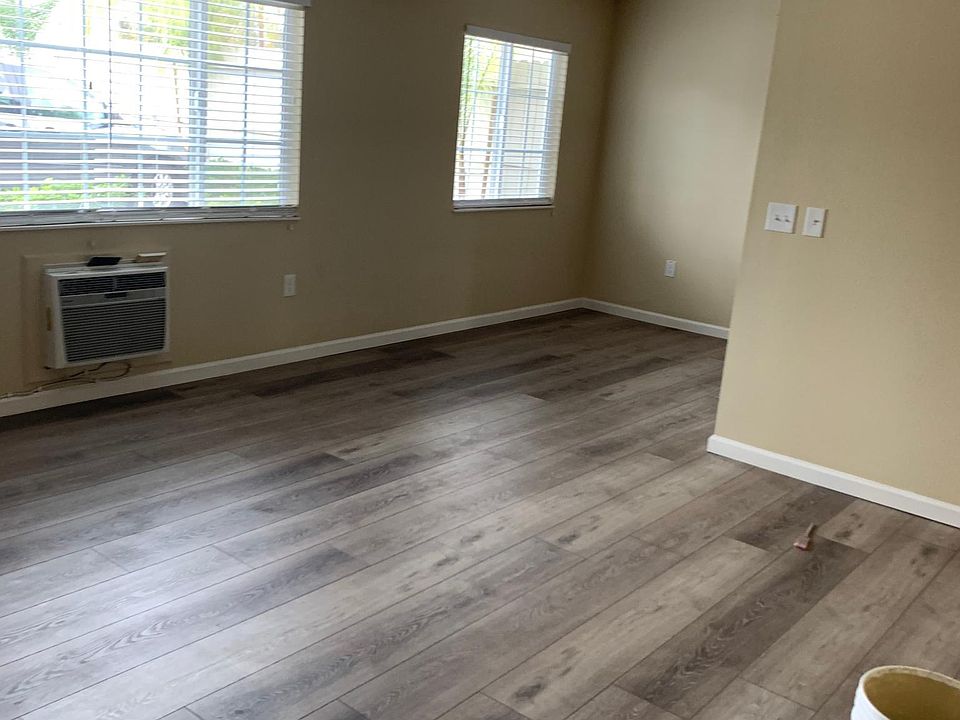 2nd image of 940 O St #2