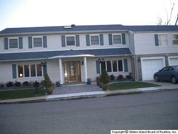 2nd image of 104 Carteret St