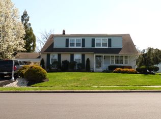 1320 Beverly Rd, Warminster, PA 18974