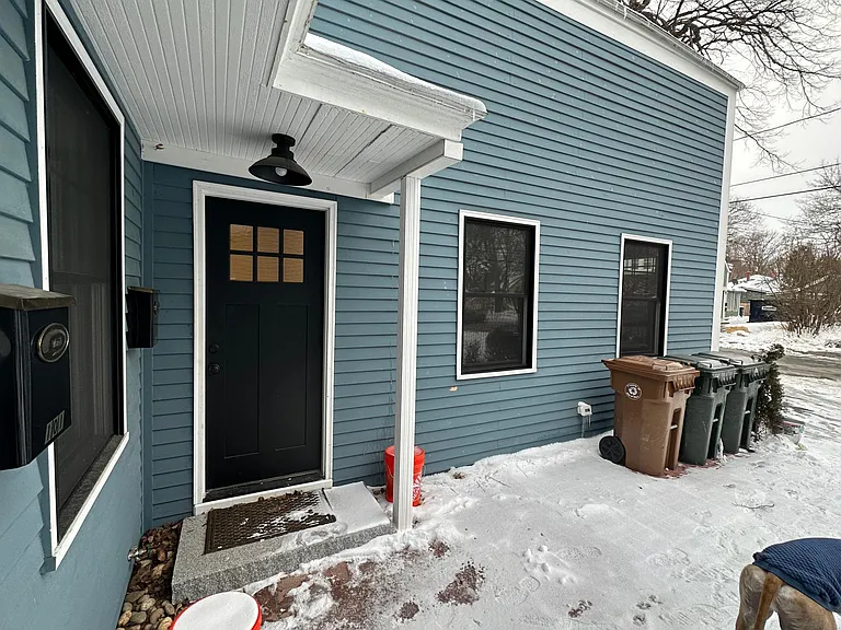 106 Elm St #2 — Photo 3