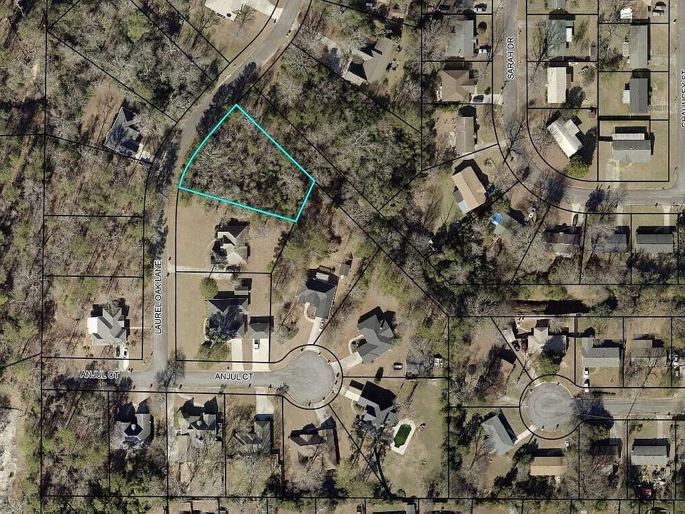 1st image of 118 Laurel Oak Ln