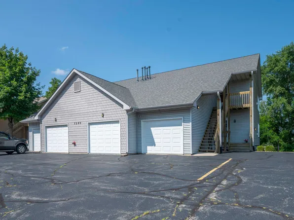 7280 N Alpine Rd, Loves Park, IL 61111