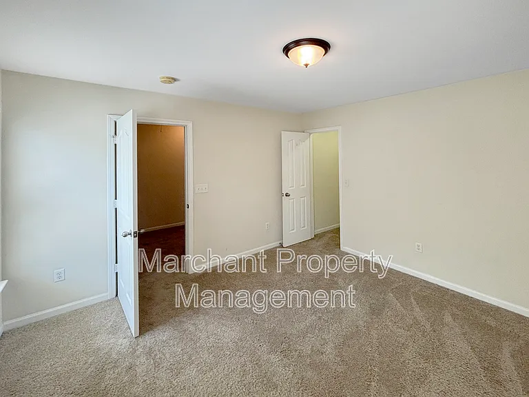 304 Horsepen Way — Photo 19